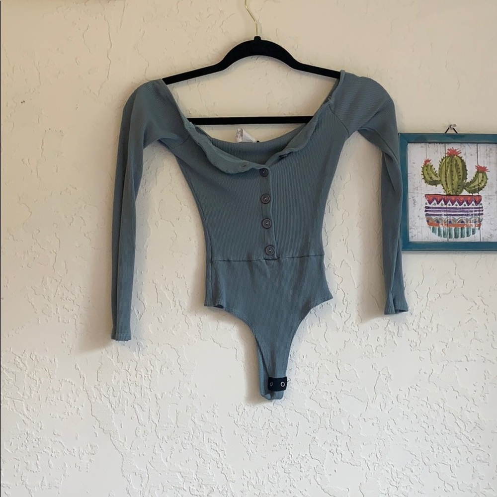 Long sleeved bodysuit